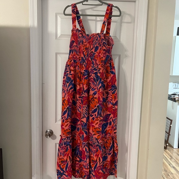 Women’s Dress - Picture 1 of 1
